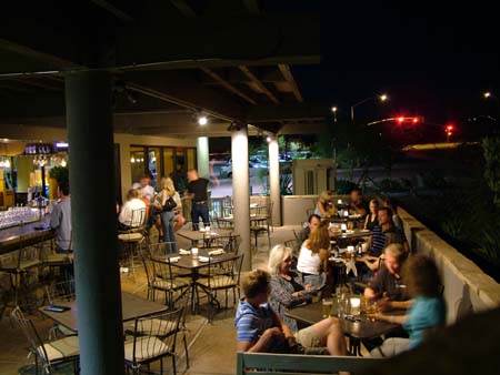 images/caffeaugust04_046_big.jpg